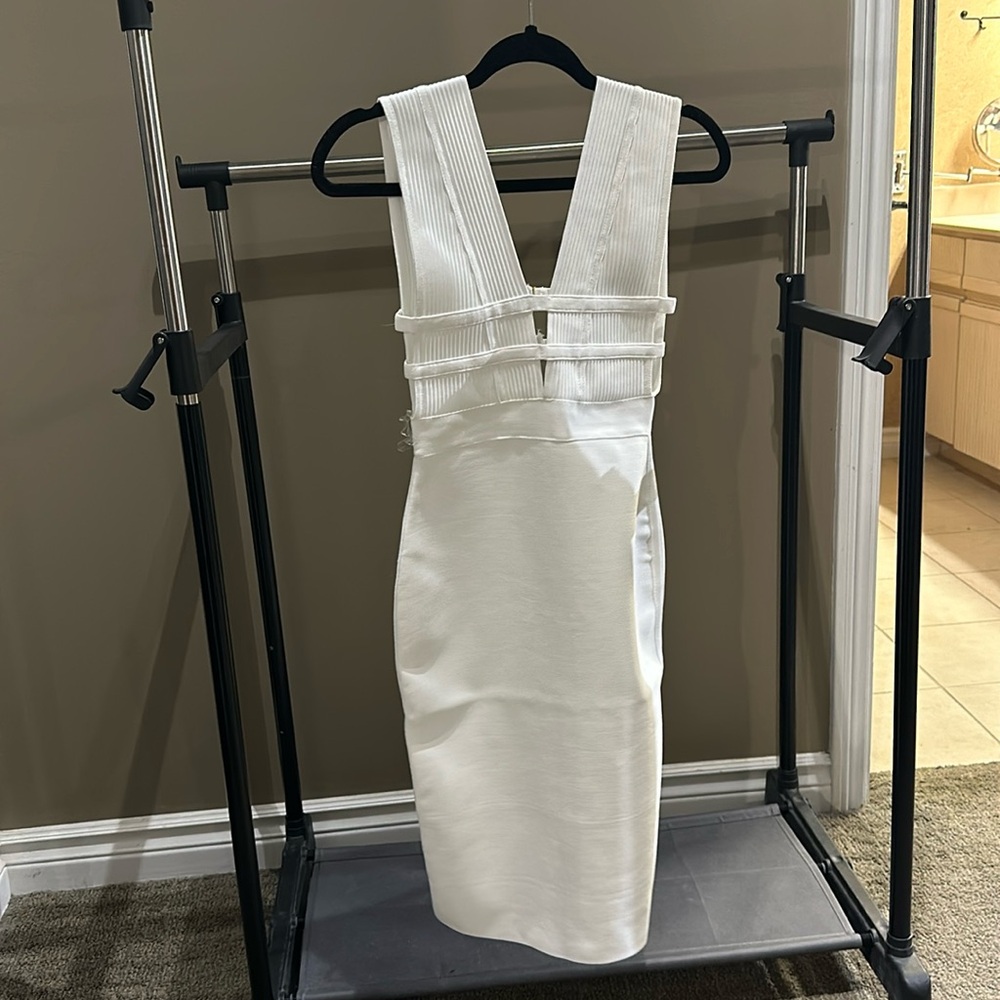 NEW    SMALL WHITE BANDAGE DRESS